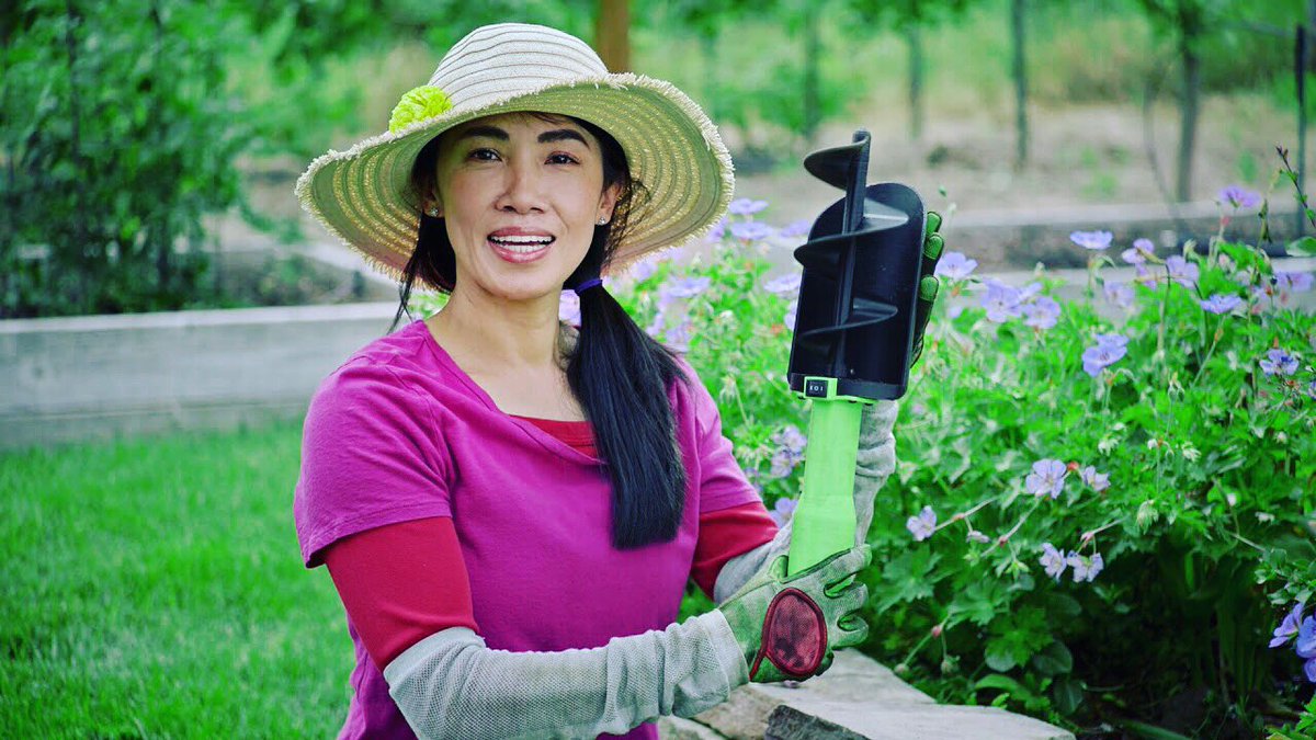 RotoshovelTool's tweet photo. Check out Rotoshovel on Kickstarter today &amp; https://t.co/QWY36XCXoq
 #digsmart #poweredrotoshovel You don’t need any special skills to use Rotoshovel. This easy-to-use power tool is perfect for gardeners and professional landscapers. https://t.co/SIKv0sL0r1