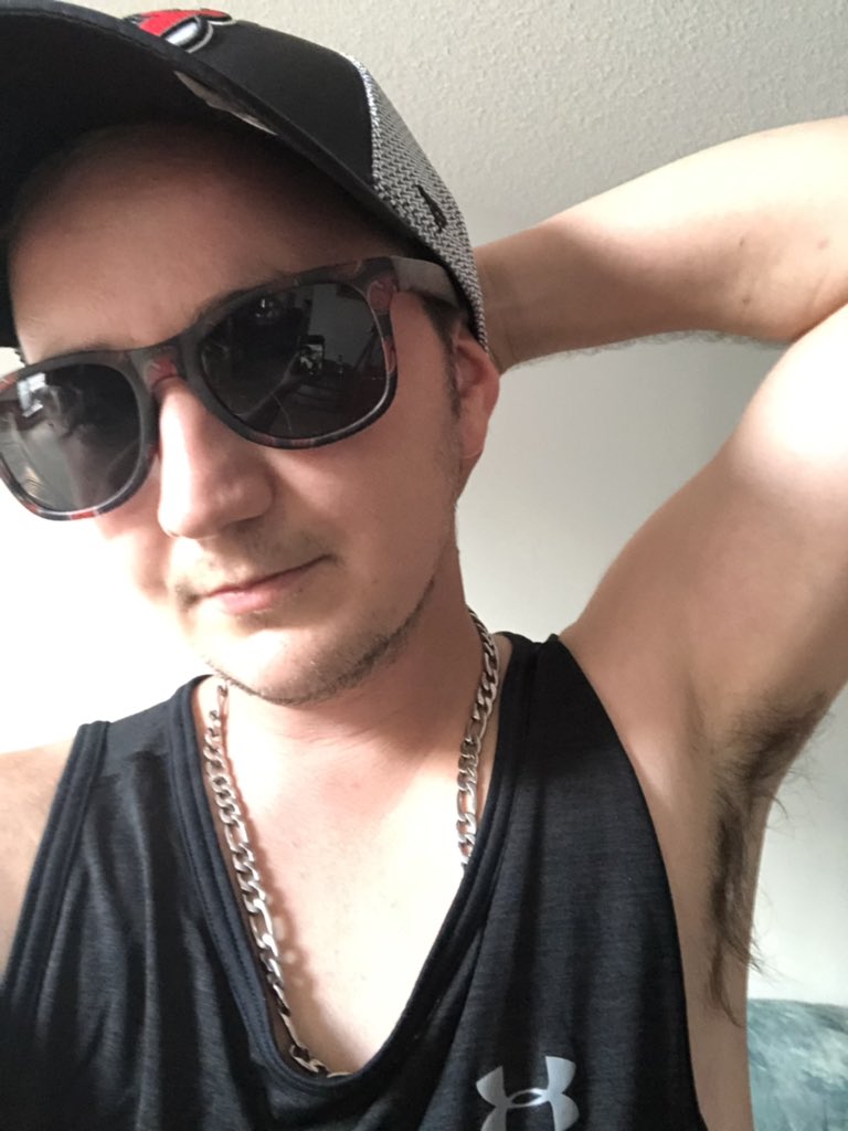 FindomKingJase's tweet photo. Ready for summer 👌😎

#Findom #CashMaster https://t.co/N464trYqT7