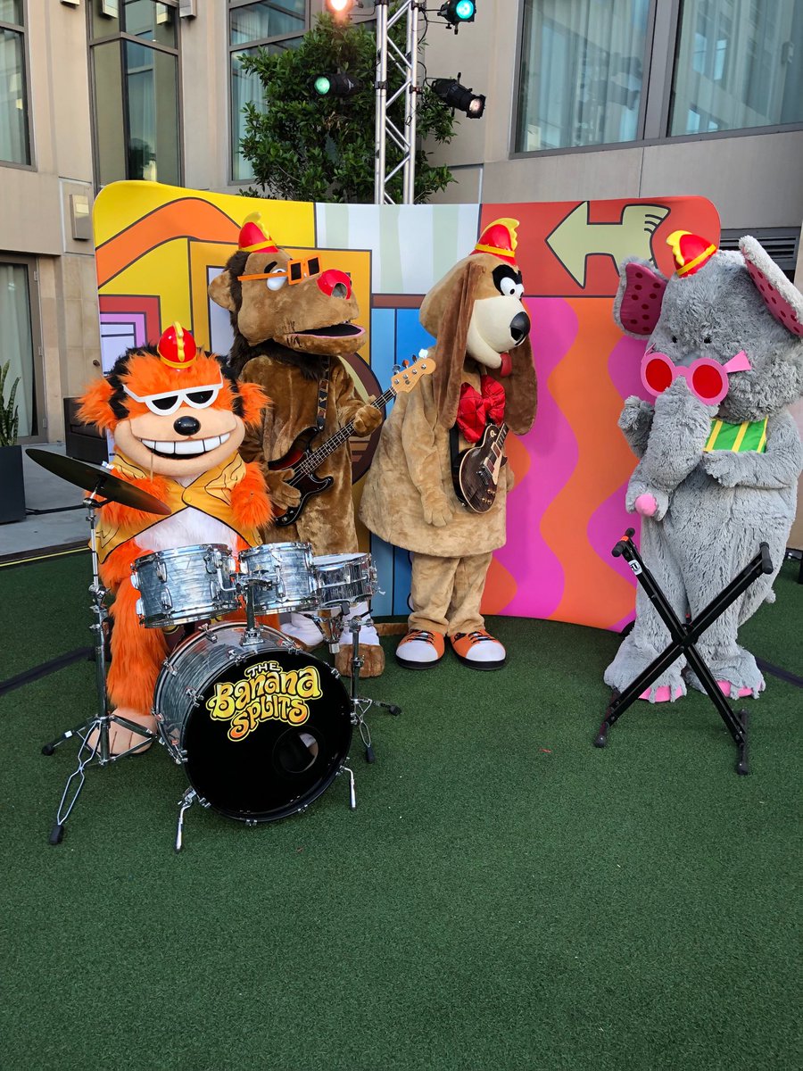 thedanjurgens's tweet photo. You can talk about your favorite rock bands all you want. But I’ll throw the Banana Splits up against you every time. https://t.co/derj74sg6P
