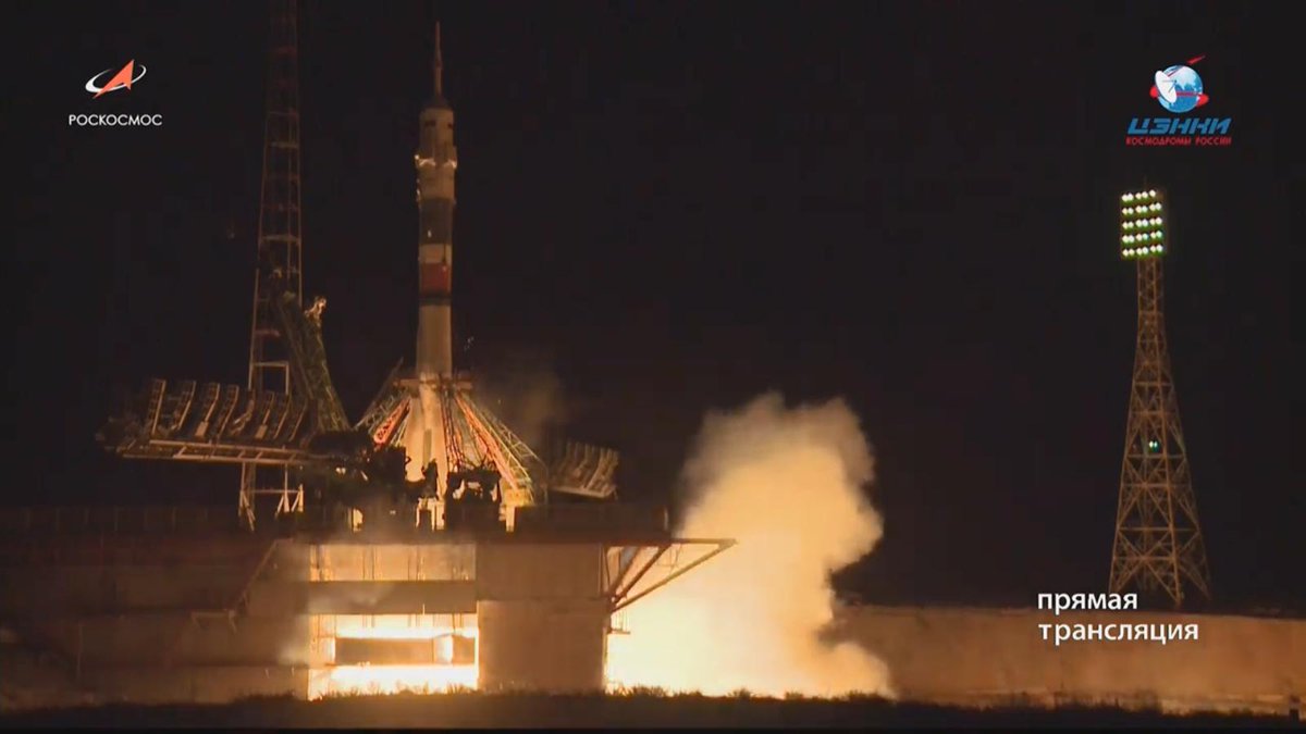 ShuttleAlmanac's tweet image. LIVE - Pics 1-4 of the launch of the Russian #SoyuzMS13 #Exp60 crew @astro_luca @AstroDrewMorgan &amp;amp; Skvortsov to the #ISS @Space_Station from Baikonur
