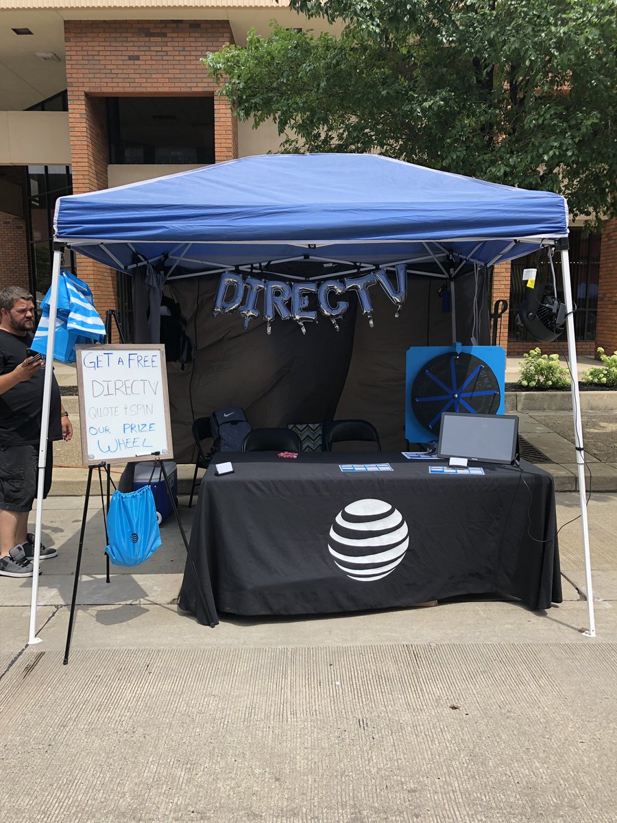 RobRopon_rr127s's tweet photo. @heroboy1982 and myself are all set up ready to rock the Freedom Fair and Fireworks Festival !!! @Slaug_terhouse3 @jerryfornwalt @gilbybutleratt @judy_cavalieri https://t.co/b0qUJ3ZCfK