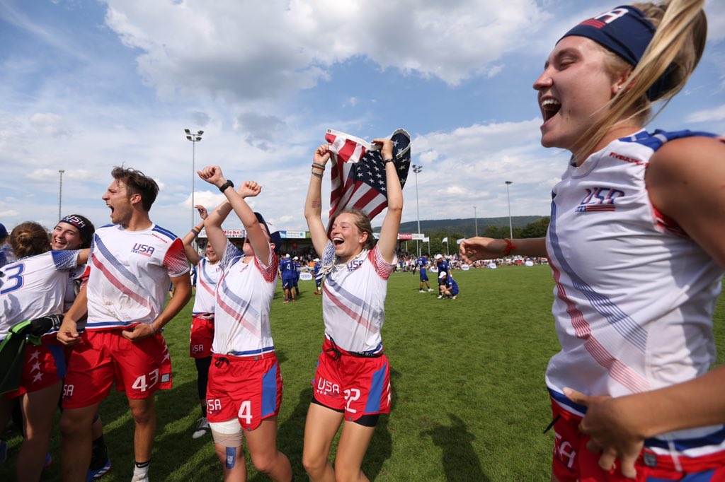 “Never underestimate the heart of a champion.” 
2019 @wfdfwu24uc Champions—The <a href="/USAUltimateU24/">USA Ultimate U24</a> Mixed Team. #USAUltimate #PullForUS