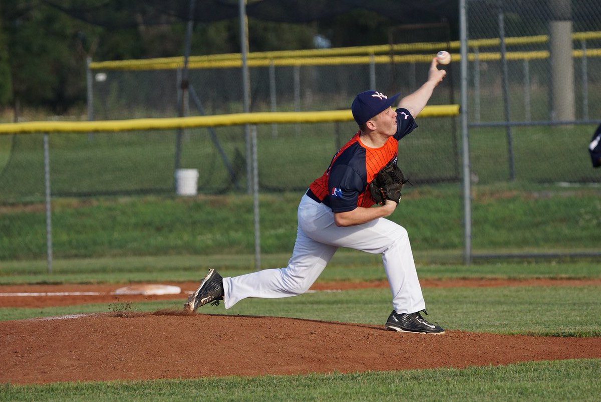 The Knights and <a href="/peytonkahle17/">Peyton Kahle</a> look to close out the series tonight and advance to the Cowdin Cup Semifinals! First pitch is at 7 pm in Baldwin City.

Fans can listen to the game live at the link here: live365.com/station/KNGT--…

 #ConquerThePlains ⚔️⚡️⚾️