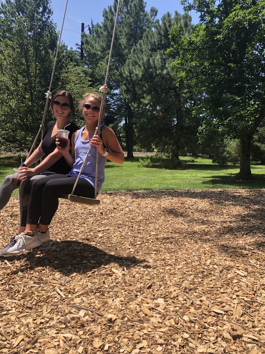 bri_marie426's tweet photo. I tried Hobbs coffee with @erinlynch_ & @kfoltzy99 and t was so good! We followed this with a walk around Swarthmore college and looked at the pretty campus! #UDCTSkillChallenge #BlueHens @UDBlueHenCheer https://t.co/17p1CDGN7r