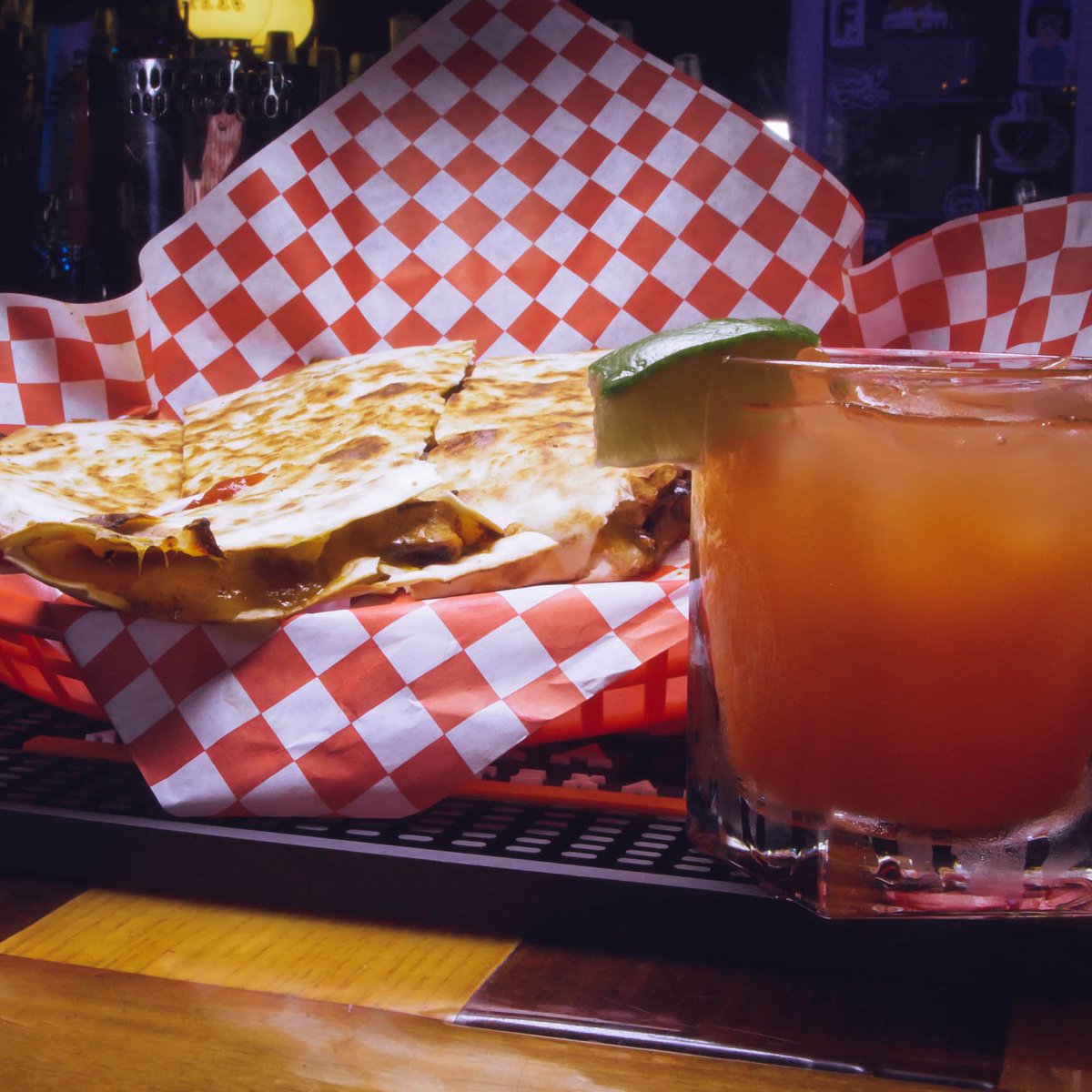 Texoma Blues Society tonight hosting Keep Blues Alive Locally starting at 8pm! Come get some $5 quesadillas and $3 craft cocktails! 
#TexomaBluesSociety #Blues #Quesadillas #CraftCocktails #SaturdayNight #LiveMusic #WeeklyDeals #BestFood #BetterBartenders