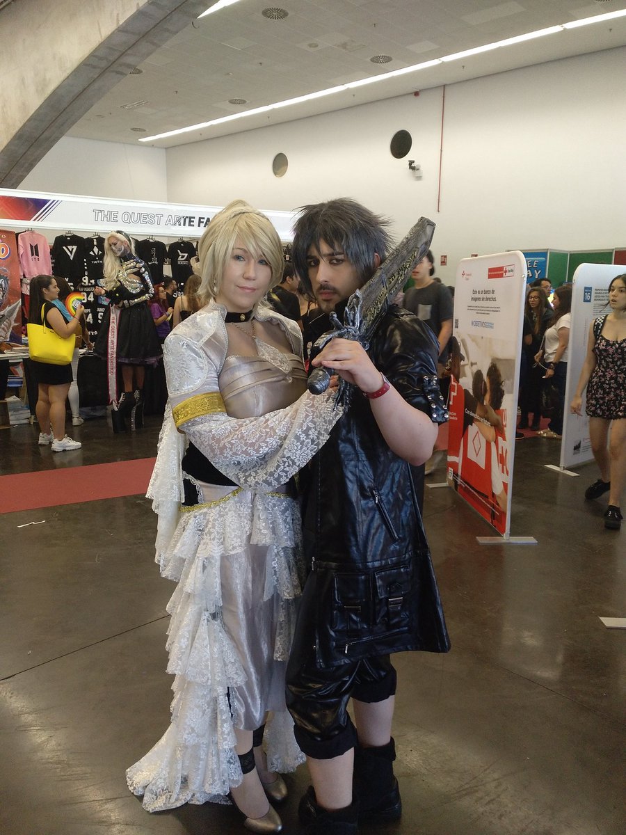 ThanysaArt's tweet photo. Mi yo futuro consiguió salvar a Luna 😂 #TLP2019 #TLP2K19 https://t.co/ic6wdSiLRD