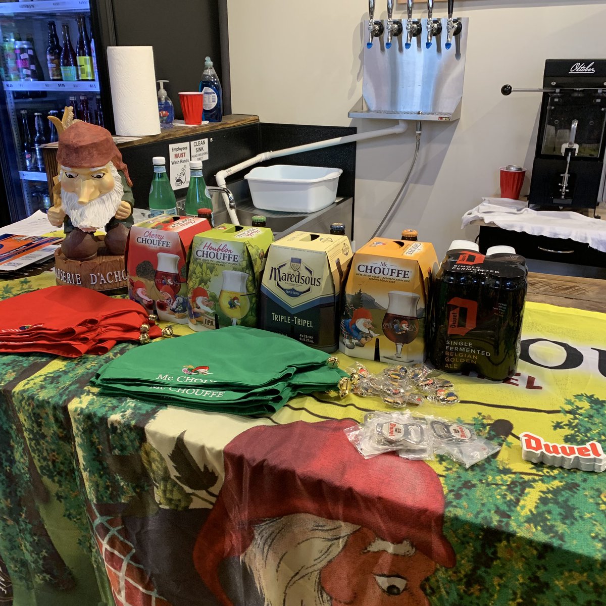 It’s hot. Beer helps. We’re sampling some Belgian bangers @cbc_dc until 4pm. #BelgianNationalDay #dc #dcbeer