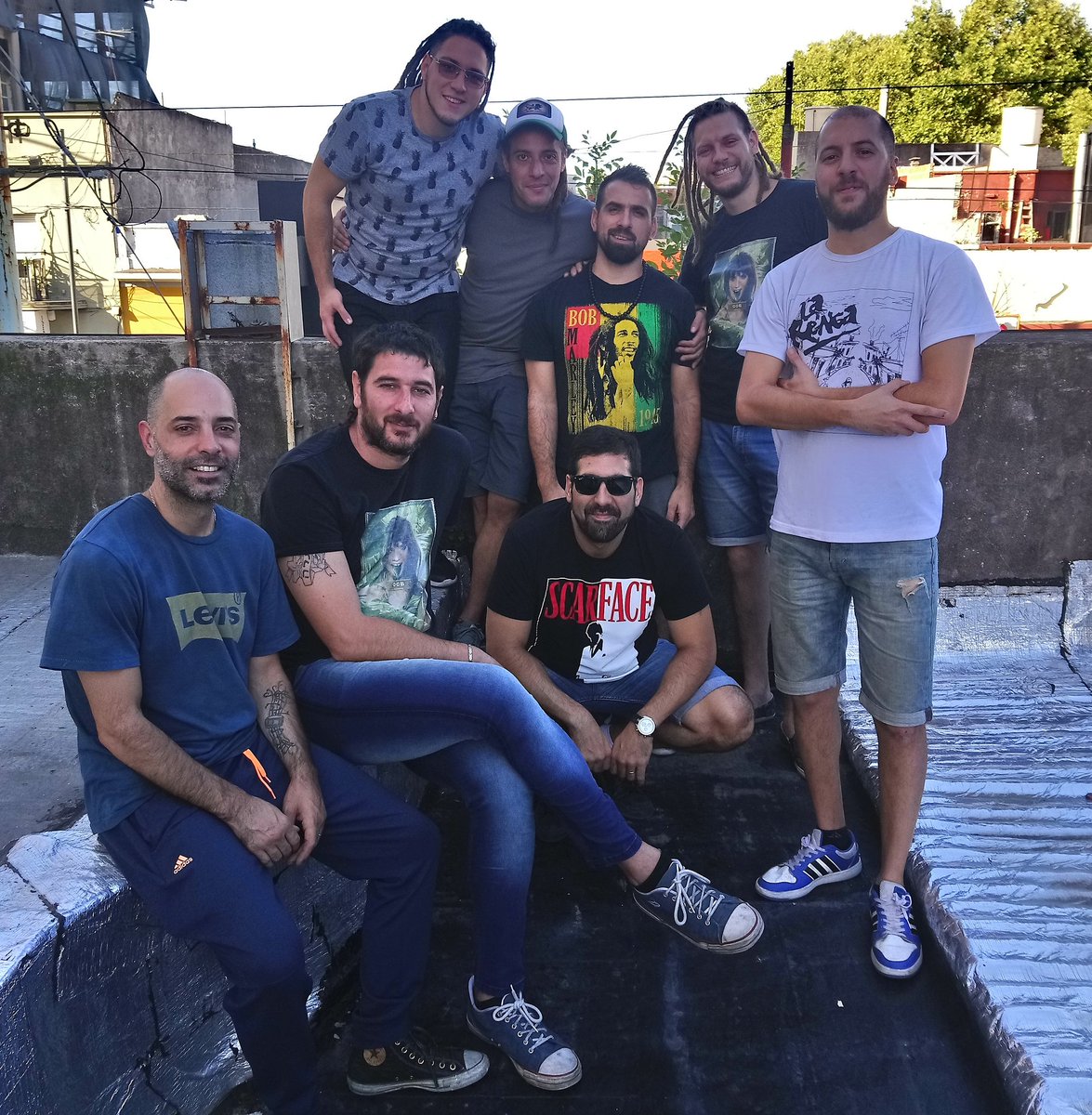 ¡Feliz día, amigos! 🎉 🔥 🤟