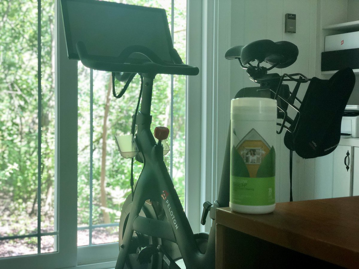 Christina Loukas tweet media