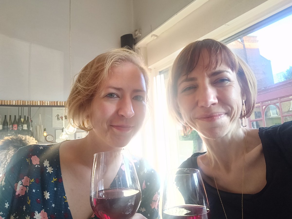 Emma_J_Davis's tweet photo. There are locals, and there are locals. @naughtypiglets #naturalwine #hibernatus #brendantracey l, #unlitro and all kinds of umami morcels. You guys/gals rock. https://t.co/1vTkZl8N7G