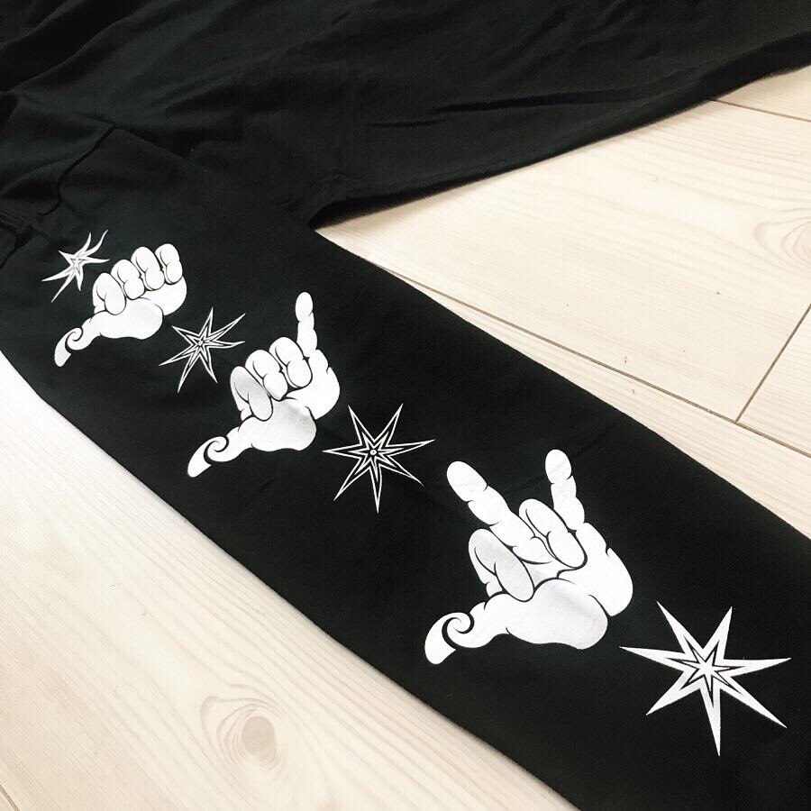 PEACEMAKERJAPAN's tweet photo. peAce LS-T ( BLK )
#japanese #tribal #tribaldesign #tribalart #bonji #mitsudomoe #peacemaker #handsign #highfashion #432hz #528hz #cbd #weed #luminouslight #shibuya #harajuku #streetfashion #streetstyle #post #peace #love
https://t.co/82LJqsmzrP
https://t.co/ysEPz8Yuds https://t.co/QlWwgWHLnA