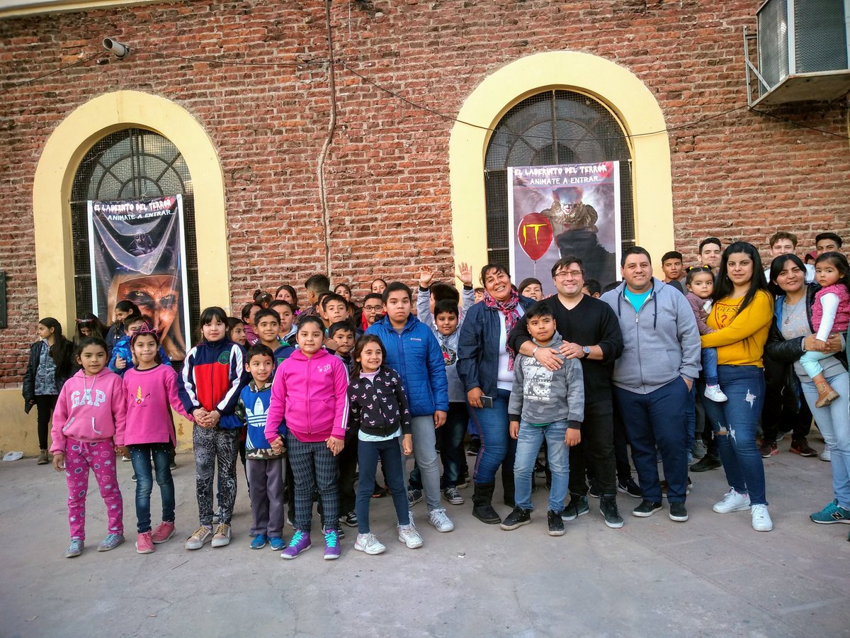 EMANUELJORAKIKI's tweet photo. #Explota el #LaberintoDelTerror ☠️👻😱. ➕ De 300 niños asistieron gratis al espectáculo ‼️ @ParedesUrquiza @heberlar @oscarnluna @riojanoticia @riojalibreok @AdrianLaRioja @SaulNarvaezLR @impactorioja @Moreno35Jua @DClaudeville @ViaLaRioja @JMillicay @independientelr https://t.co/U7z6pPAlSK