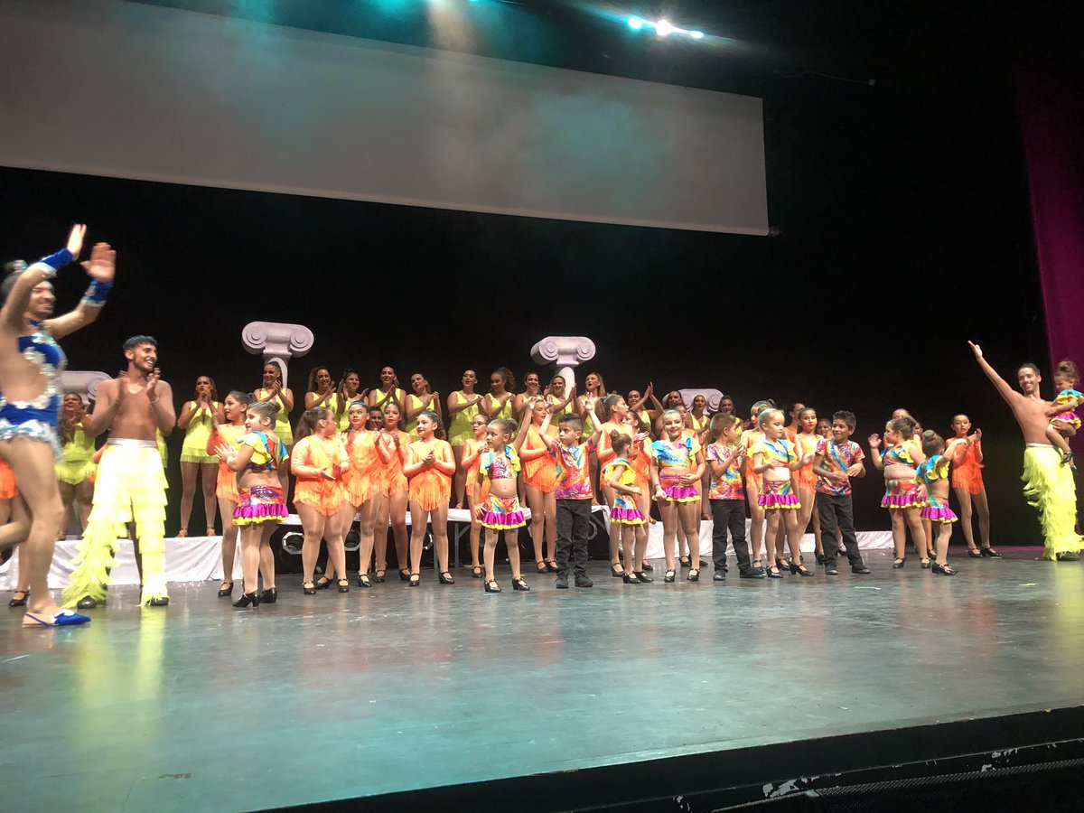 EvaReverte's tweet photo. Enhorabuena  por este V Festival de Verano de Academia de Danza Sumatra. 
Qué buenos recuerdos de cuando os presente el primero! 
Bravo Jose David Gutierrez Moreno y Rubén Nieto Abellán 👏🏽👏🏽 https://t.co/SXUr7KchDk