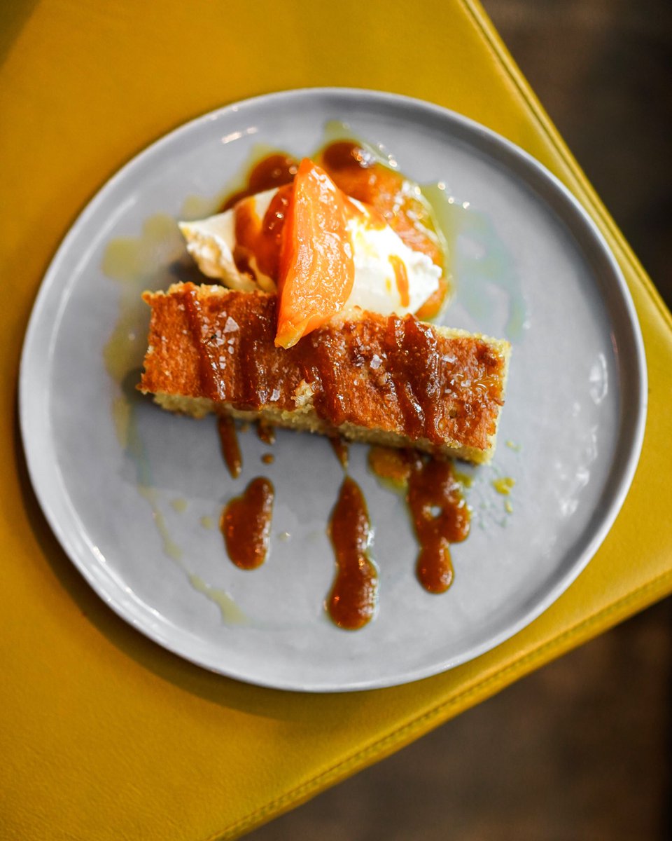 Chef Emelio’s olive oil cake is the perfect ending to any meal! She’s moist and delicious and sprinkled with coarse salt! 😍😍😍