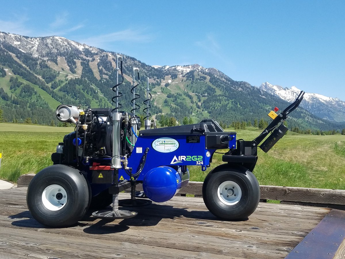 Airgronomicsllc's tweet photo. To all my Colorado Supts, @Airgronomicsllc will be at #TheClubatRavenna this coming Monday to do some #Air2G2 work. Stop by and see what the buzz is about. #FrackIt @ZBTurf411 @SKMQU #Compactionrelief #TurfResporation #Increasedporosity https://t.co/adfDJ3yGOs