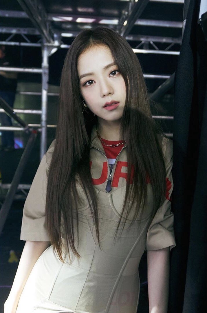 intoblackpivk's tweet photo. #MTVHottest BLACKPINK (@ygofficialblink) https://t.co/UaUkcRlh0W