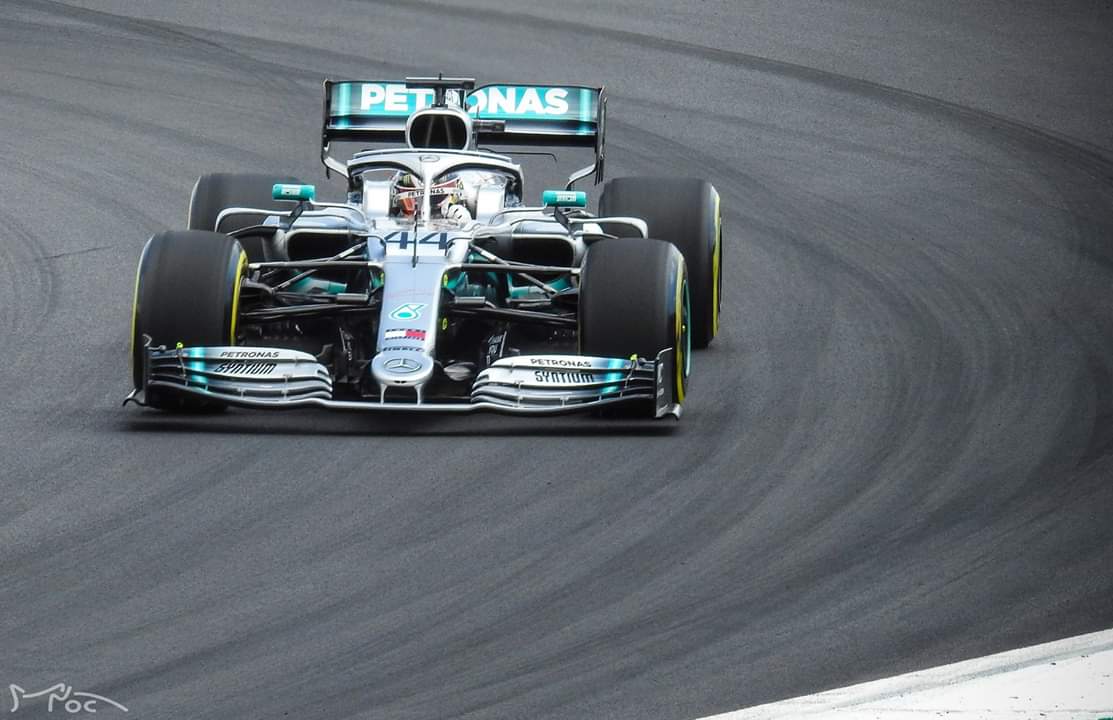 New #F1 images coming soon to all my socials! Here's a sneak peak! 

Love this shot of Lewis coming out of Club corner! The W10 is a beauty..😉

<a href="/MercedesAMGF1/">Mercedes-AMG PETRONAS F1 Team</a> <a href="/F1/">Formula 1</a> <a href="/LewisHamilton/">Lewis Hamilton</a>