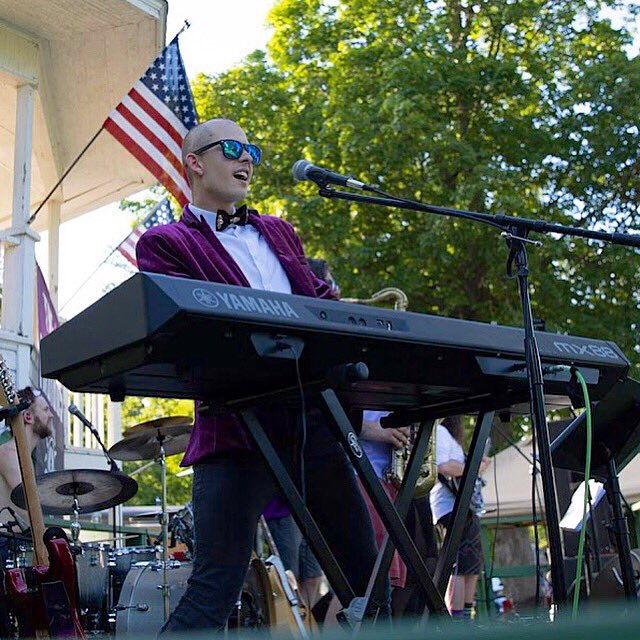 mattmellenmusic's tweet photo. It’s time to get FUNKY MUNICE! @the_indigos_ return tonight to the Delaware County Fair. Music is from 8-10pm!!! 

#delawarecountyfair #muncie #funcie #chirpchirp
#indigoarmy #tour #singer #concert #indy #musician #music #musicproducer #musicman #musicismylife #musicianlife #rock https://t.co/aNAa63pr6q