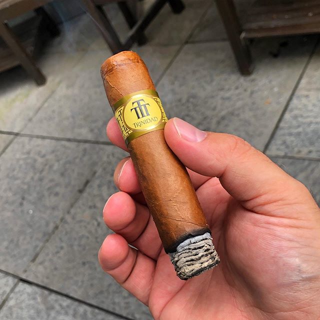 WhiskyWingman's tweet photo. Nomnomnomnomnomnom 😍
Oct 2014 Trinidad Vigia. Original release? https://t.co/iwCgkfVYl0 https://t.co/8XgCoCRkwr