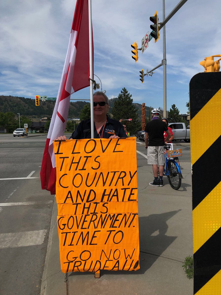 Crockatteer's tweet photo. BC always wears its heart on its sleeve. The fight is on - on street corners and bars. #2019vote https://t.co/VEfzvTcxOA
