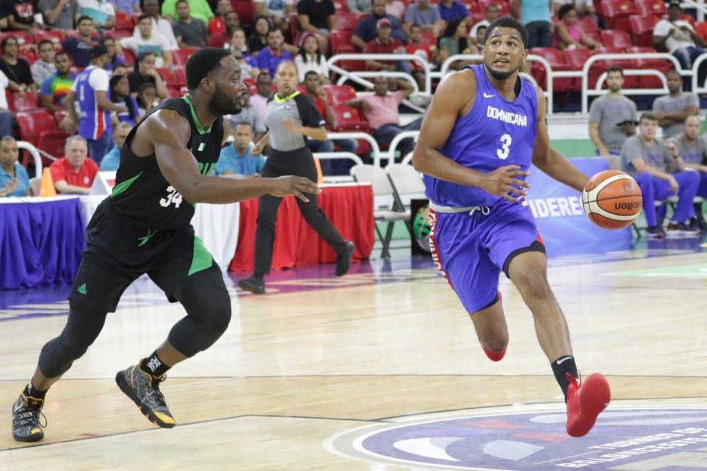 FedombalRD's tweet photo. FINAL: 🇩🇴 81 - 🇳🇬 85. Adris De León lideró con 16 puntos y 5 asistencias; Marques Townes 14 unidades; Eloy Vargas 12 tantos y 5 rebotes y L.J. Figueroa 12 puntos con 3 robos. #VamosDOM🇩🇴 #Fogueo #DominicanaGotGame https://t.co/BYJQlcYexr