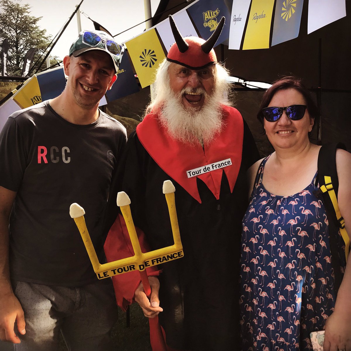 lford_louise's tweet photo. When you go to the #racevillage for @letapedutour and meet @LeTour legend #didieldiablo in @rapha clubhouse tent #rcc #France2019๐ซ๐ท #cycling @bsm2dj https://t.co/6T38z7i8Vj