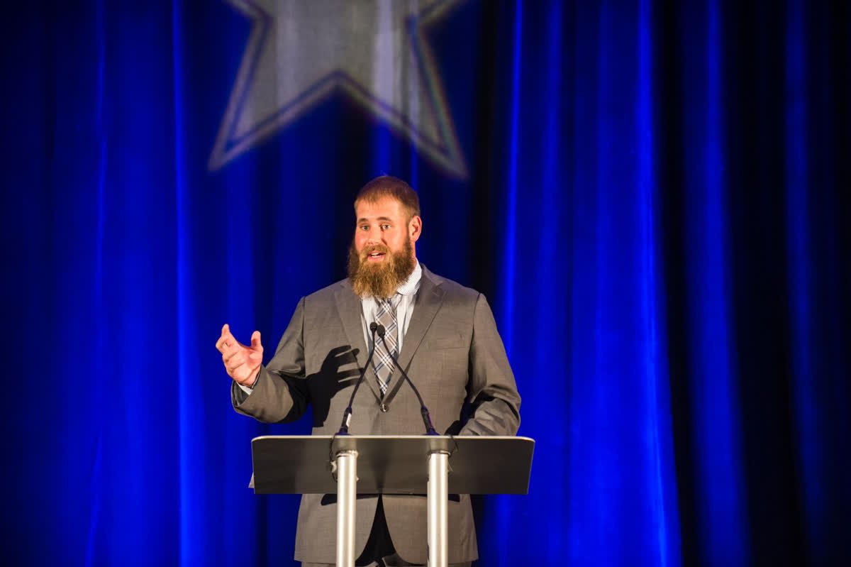 blockinghunger's tweet photo. @tfrederick72 is asking, "will you lend a helping hand?"🤝
Sign up to volunteer for Travis Frederick's Blocking Out Hunger Foundation by signing up at https://t.co/DnQQ5riCK0
#CowboysNation #BlockingOutHunger https://t.co/PXATHGCxN1