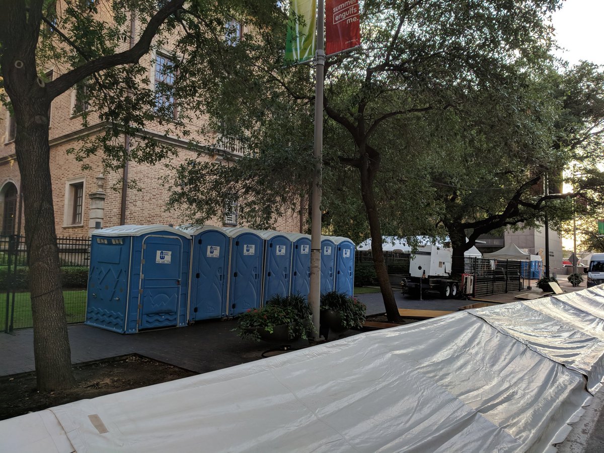 In need of Portable toilets for your event? We've got you covered!
#nationwasteinchouston
#nationwasteincaustin
#portabletoiletsaustin
#portabletoiletshouston
#portapotty
#nationwasteinc
#Houstontx
