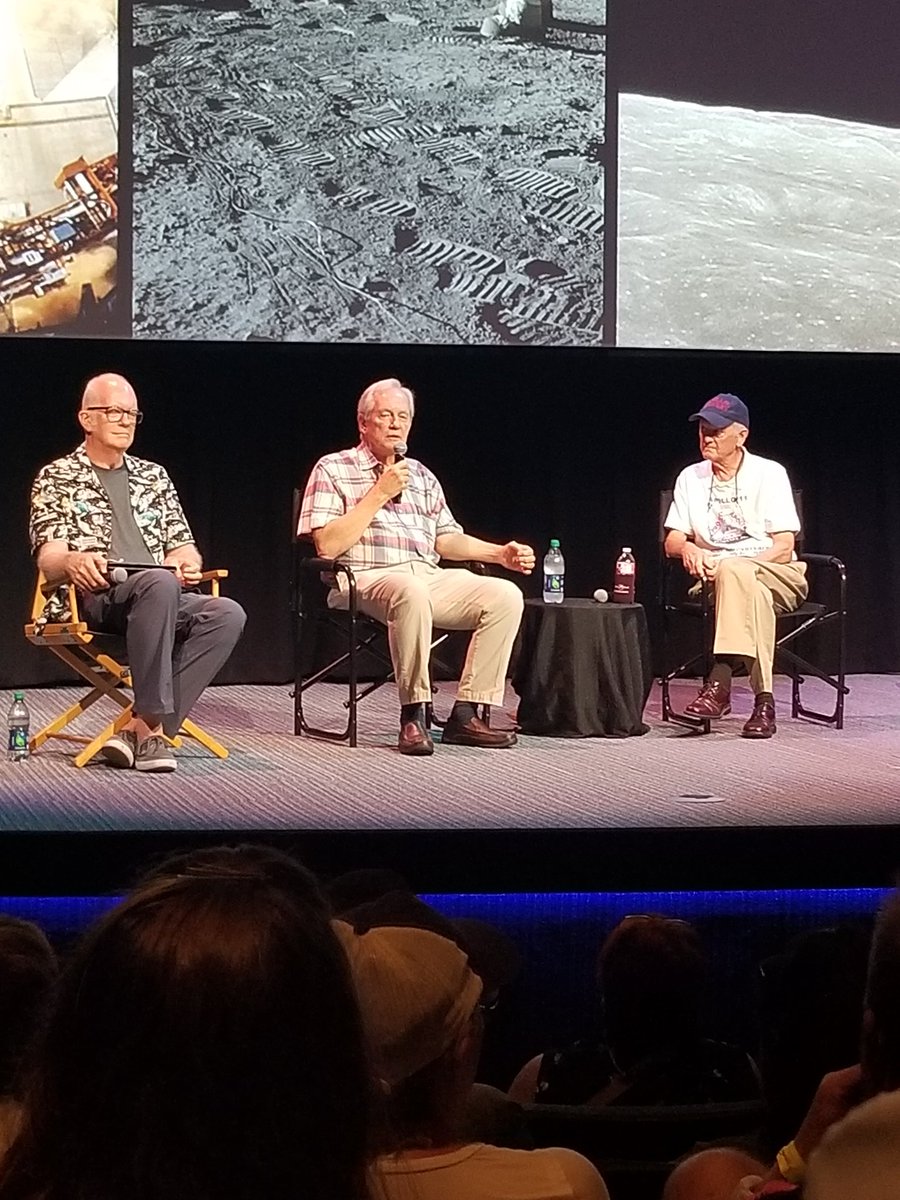 Faulkstronomy's tweet photo. Talk about #launchfever - Holt remembers being at the first #SaturnV launch and watching the sound waves knock down brush as they moved down the cape. "Hooked home for the next 50 yrs." #ApolloHOU #Apollo50th @SpaceCenterHou @NASA_Johnson https://t.co/D7zxkM9qlD