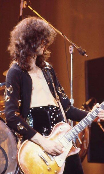 bestofplant's tweet photo. Jimmy Page and Robert Plant at the Capital center, Landover, Maryland, USA. February 10, 1975. https://t.co/R53Nt58W68