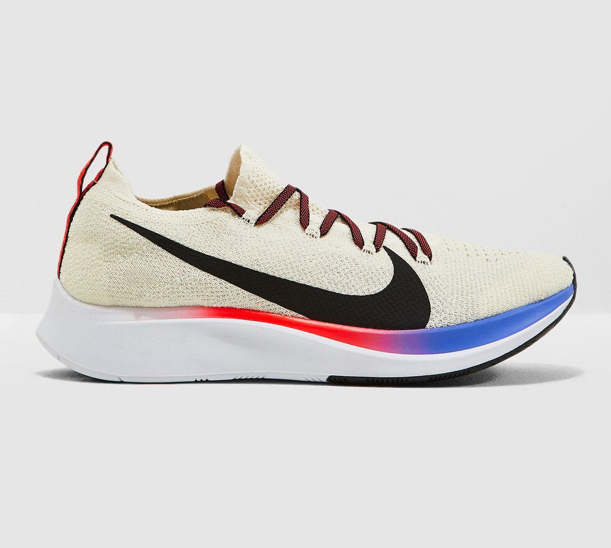 nike zoom fly flyknit canada