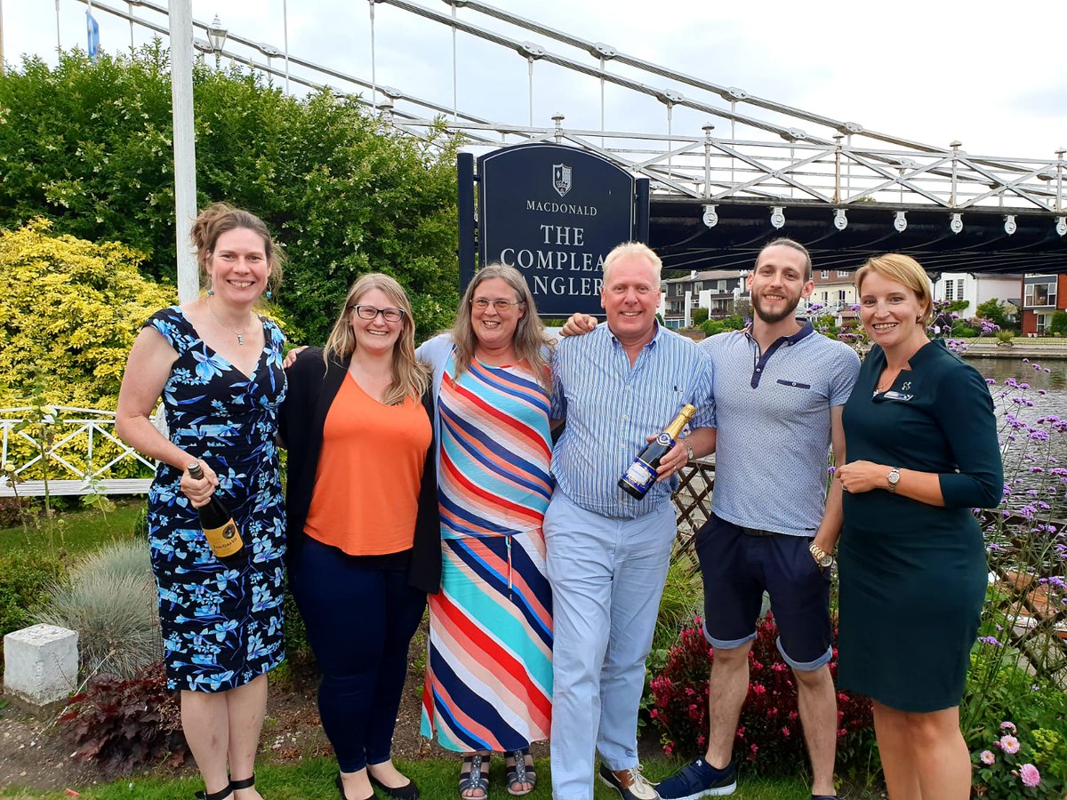 The Bucks Bizz networking group has a regular calendar of events in addition to our weekly business meetings. Socialise, learn, raise money, connect and have fun.