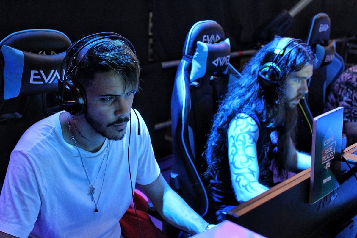 Connect To Play tweet media