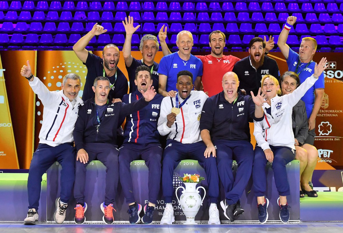 ffescrime's tweet photo. #Budapest2019 #RoadToTokyo
Bravo @Enzo_Lefort 👏
Bravo et merci à tout le staff qui t'accompagne à l'@INSEP_PARIS, sur cette compétition, au club qui t'a formé et à celui qui t'accompagne aujourd'hui 🙏
Merci aussi à tes partenaires qui te permettent de mener à bien ton projet ⚡ https://t.co/D8iymm5N0E