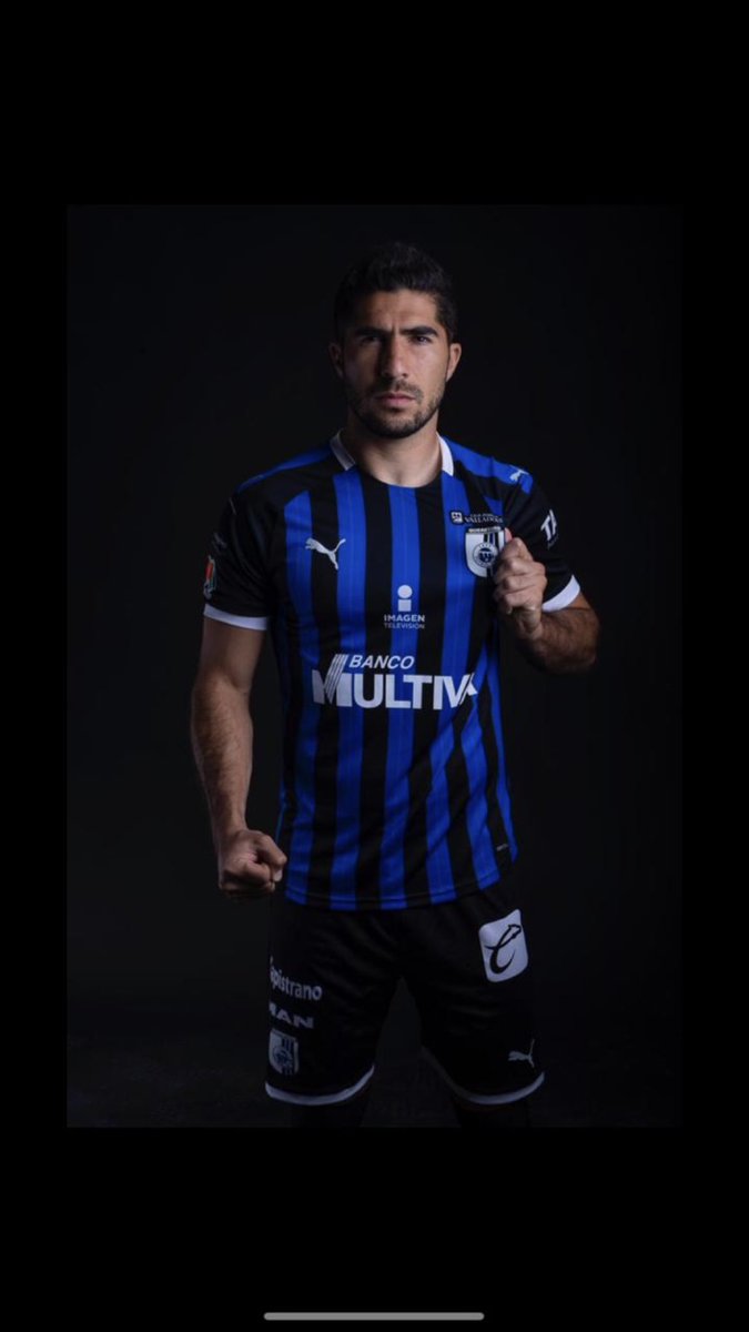 jairpereira16's tweet photo. Que comience una nueva historia 💪🏼💪🏼💪🏼💪🏼 @Club_Queretaro #comandante #nuevapiel https://t.co/QFcEeetynz