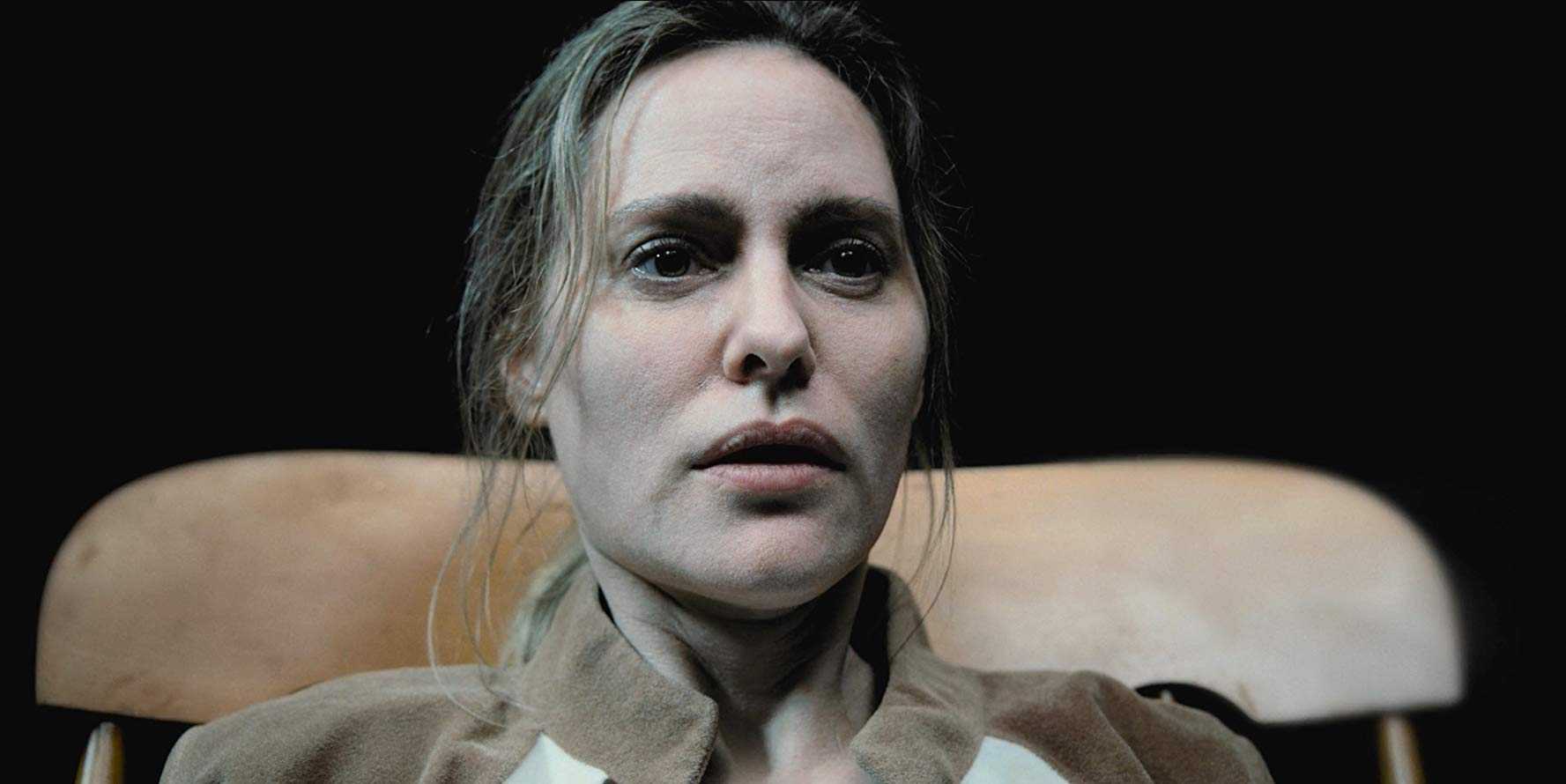 Happy 44th birthday to STRANGER THINGS star Aimee Mullins! 