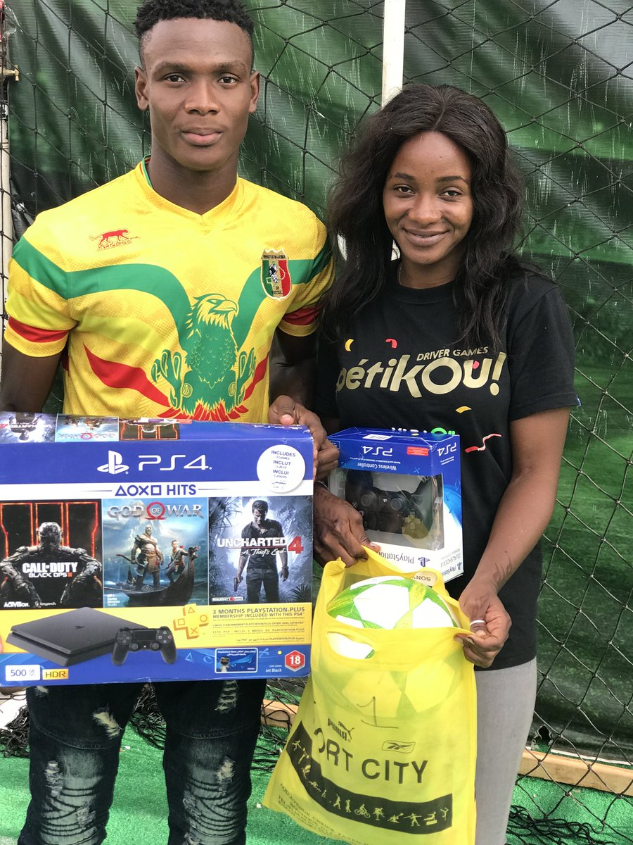 OilYara's tweet photo. [ Petikou ] ⚽️☺⚽️🙂⚽️

Cérémonie de remise de prix 🏆 ce samedi soir aux 3 premiers du #Jonglage au jeux #Petikou de #YaraOil qui s'est terminé en beauté hier vendredi!
 #PerformanceMadeInMali #PetikouChallenge #WorldRecords 
#CAN2019 #AfricaRecords #Challenge #Sport #Football https://t.co/u9WnOhBFYI