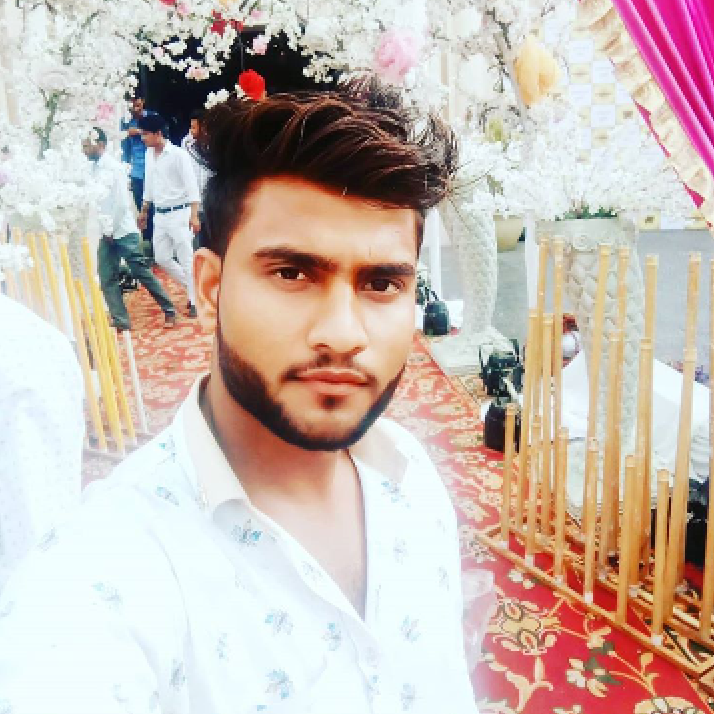 RamkumarGodiwal's tweet photo. Come hangout with me > Older Women 👩 Or Younger Girl 👧 on #BIGOLIVE https://t.co/4CELiyKLLF https://t.co/IovYwozc76