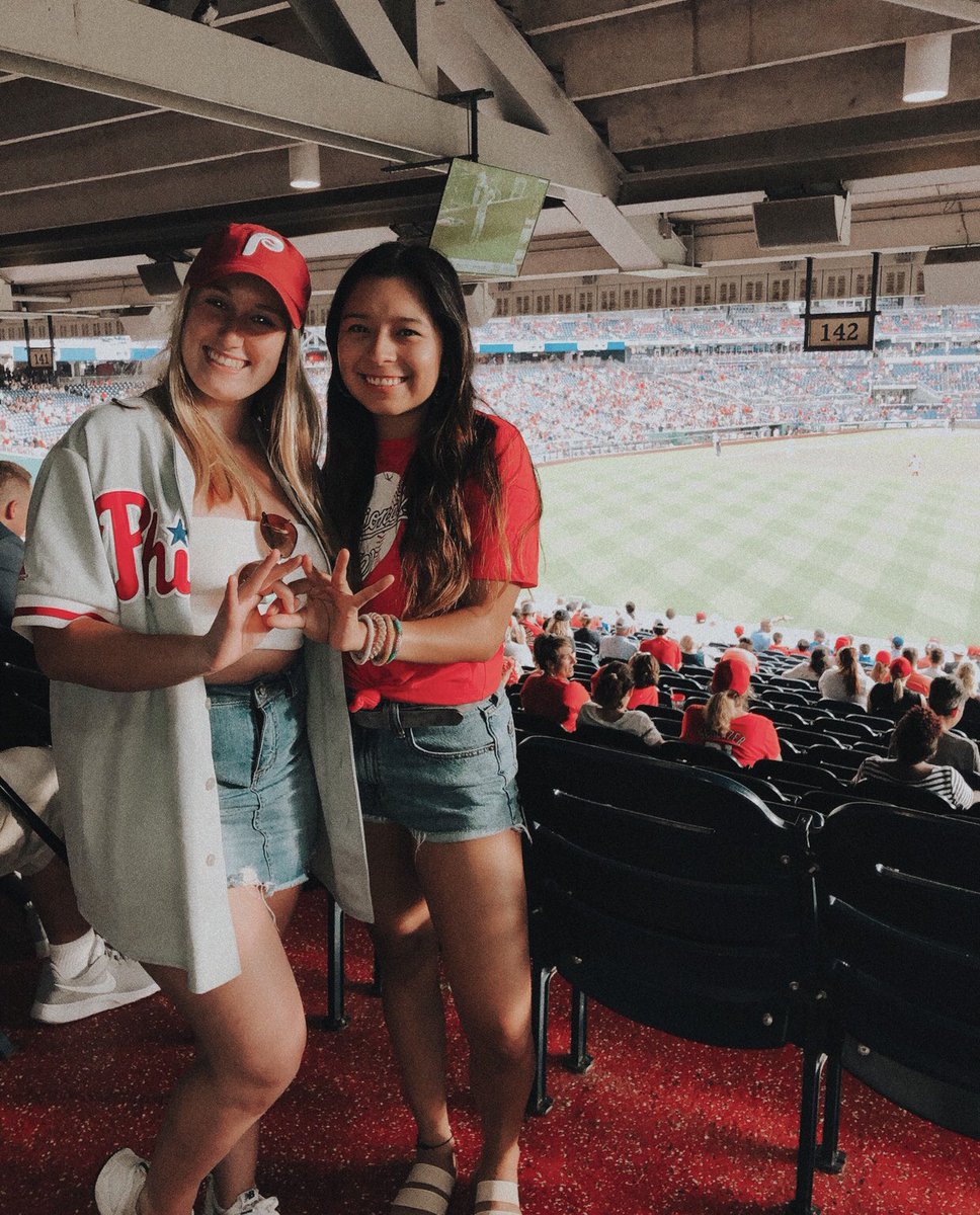 summertime with sisters >