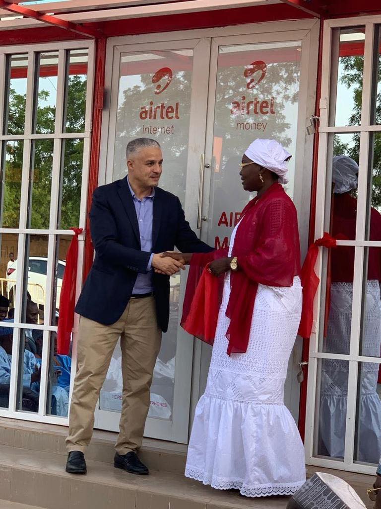airtelniger's tweet image. Ce Samedi, Airtel a procédé à l'inauguration d'un nouveau point de vente à Niamey en face du terrain  musulman. Retrouvez tous nos produits et services notamment des SIM 4G, la configuration internet , le greffage de numéro, du Mkoudi chez notre nouveau partenaire 2AA MULTICOM.