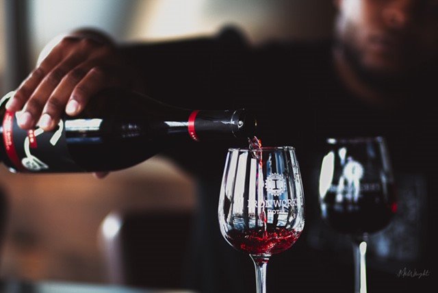 IWHotelIndy's tweet photo. Tonight's forecast: a 99% chance of wine. Cheers! 🍷 📸: B. Wright &amp; Mike G. #visitindy #ironworkshotelindy https://t.co/06goMKsTxU