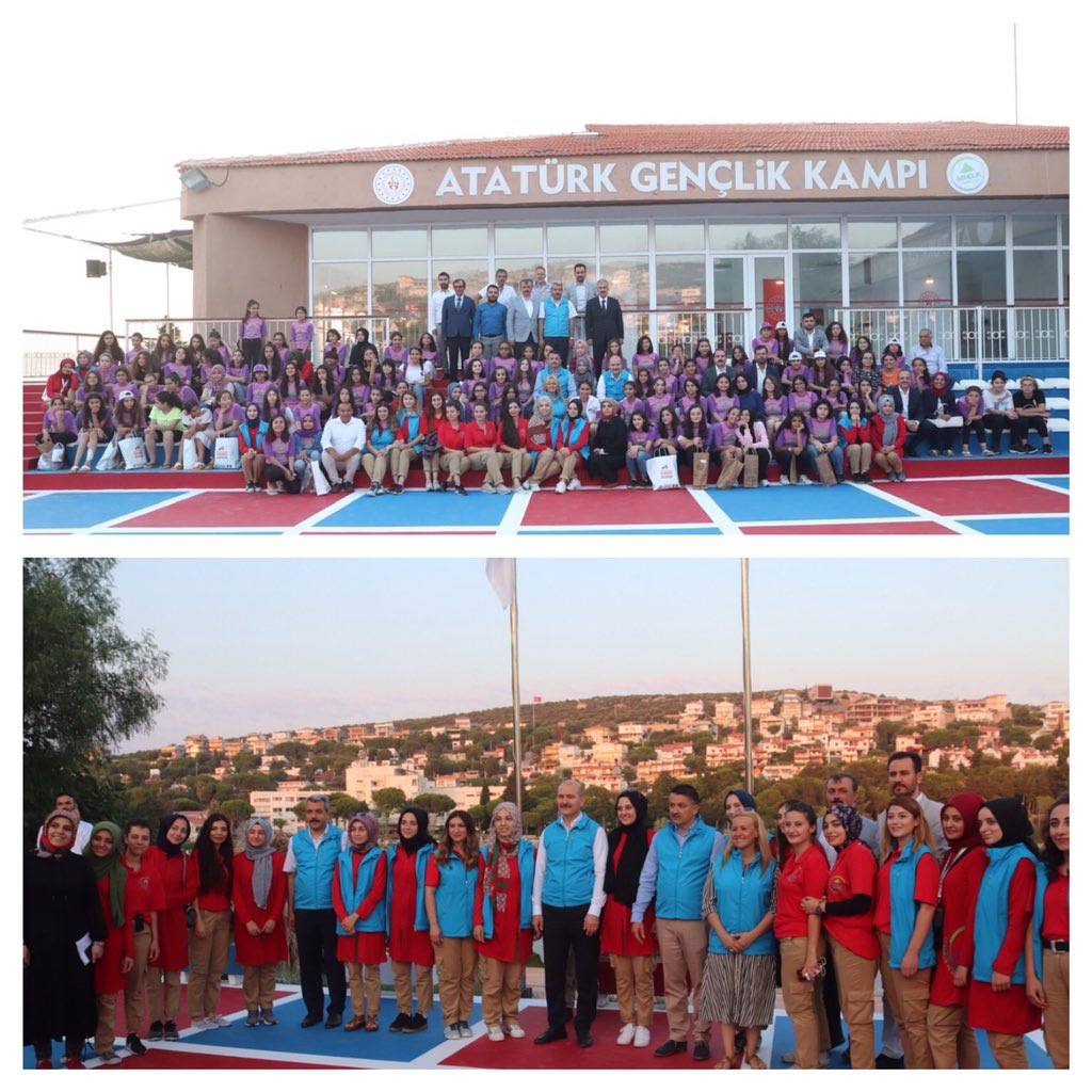 GSBgenclik's tweet photo. İçişleri Bakanımız Sayın @suleymansoylu ve Tarım ve Orman Bakanımız Sayın @bekirpakdemirli, İzmir Çeşme Atatürk Gençlik Kampımızda gençlerimizle bir araya geldiler. #GençlikKampları 🏕
#BirKardeşlikİklimi 🇹🇷 https://t.co/Wajwicp2iI