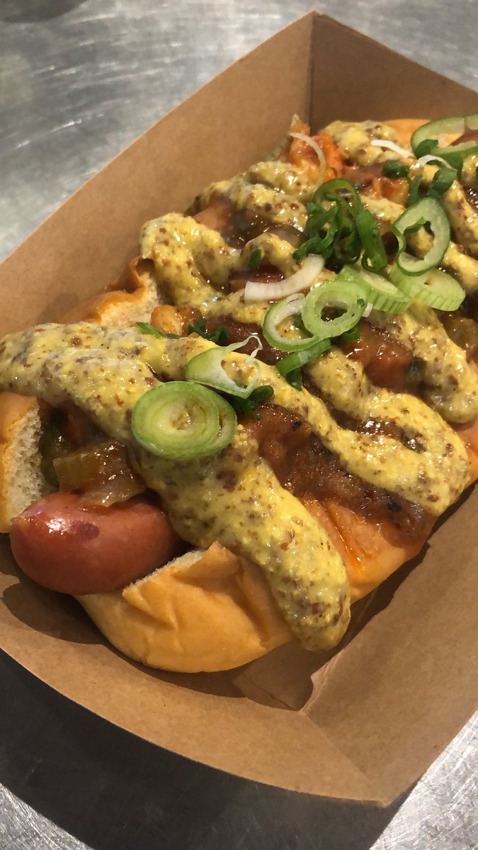 mojocafevt's tweet photo. ‘Dis Dog. Blatantly ripped off from one of our favorite Nola eateries @DatDogUS.  North country smokehouse hot dog, sautéed crawfish, creole sauce, creole mustard, kings Hawaiian bun. #ludlowvermont #inspiredfood #crawfish #hotdog #vailkemo #okemo #vail https://t.co/co2gdXl5c1