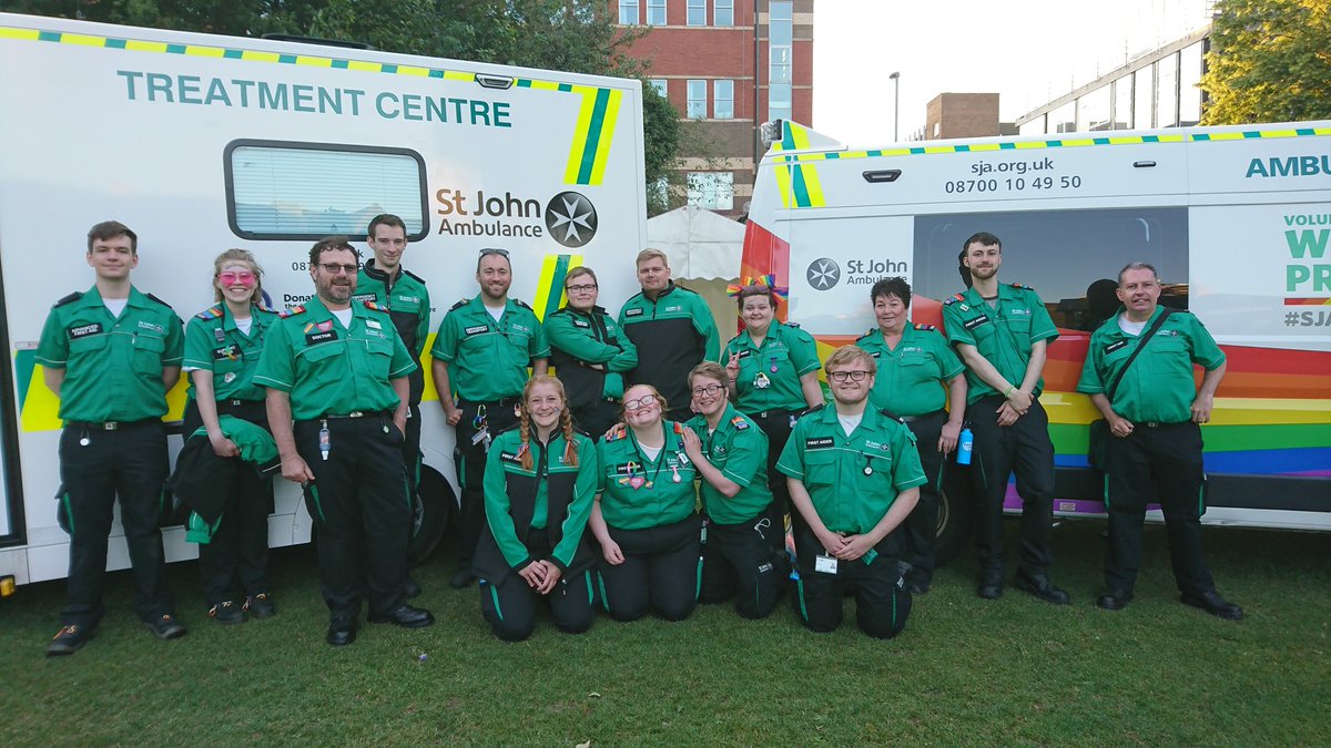 med54uk's tweet photo. Saving lives with pride. Volunteering for @stjohnambulance @prideinhull
#mysjaday #sjapride
@2708DEN @CharlieWard5 @Zakfoster5 @HullCityCouncil https://t.co/J2YEUTQ996