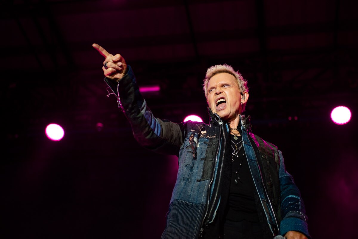 Billy Idol on Twitter "⁦IDOLLIVE’19IRONSTONE AMPHITHEATREMURPHYS,CA