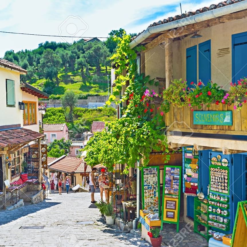 scbholidays's tweet photo. Montenegro looks like it could be in a fairytale, it really is gorgeous! Have you ever been?

Book yourself an apartment with an incredible view here - https://t.co/lpEOQZ8x9D

#montenegro #balkan #mediterranean #med #europe #fairytale #vacations #love #holiday https://t.co/K00bJZoQ1Q