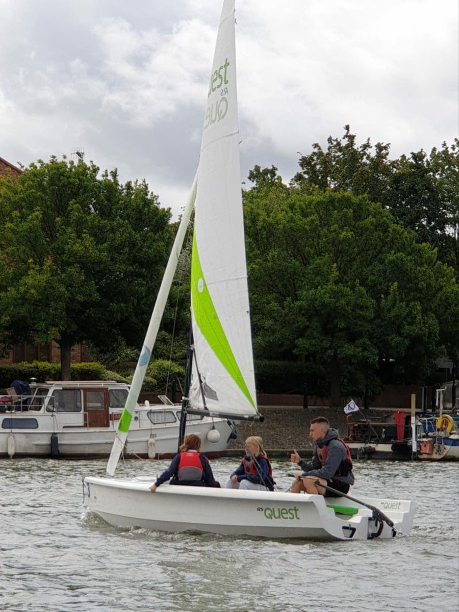 BristolAdv_SCC's tweet photo. Busy day at @BristolHarbFest, with our stand thanks to @karcheruk and out on the water as usual! More to come tomorrow and some rowing races from 1400! ⚓ #AdventureFirst #lovebristolharbour #LevelUp #seacadets https://t.co/f4nLWcSvhd
