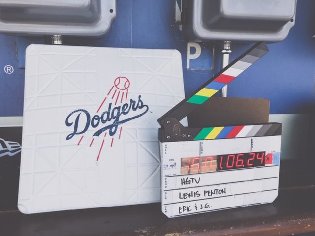 shelbell3029's tweet photo. TONIGHT!! All NEW #SupersizeMyPool ...and this time @MarioLopezExtra surprises the family with a little help from the @Dodgers βΎοΈποΈ
πΊ: 10:30P on @hgtv - TUNE IN! https://t.co/4FmeGxJD31