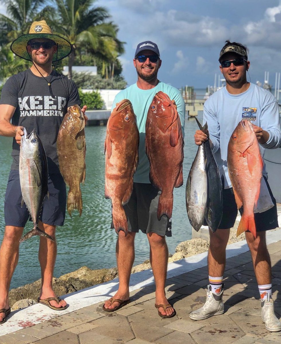 SportsmansADV's tweet photo. Robbie Leto reppin' a @sportsmansadv OG #throwback t-shirt while fishing for 24 hours straight landing some nice fish! Well done 👏. @costasunglasses #SeeWhatsOutThere #Fishing #InstaFishing #MuttonSnapper #SaltwaterFishing #BlackFinTuna #GrouperFishing #FishSlayer #FishFan https://t.co/HD5cd7Yekk