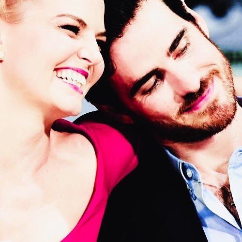 CaptainSwanTale's tweet image. Missing them even more bc of sdcc 😭💗